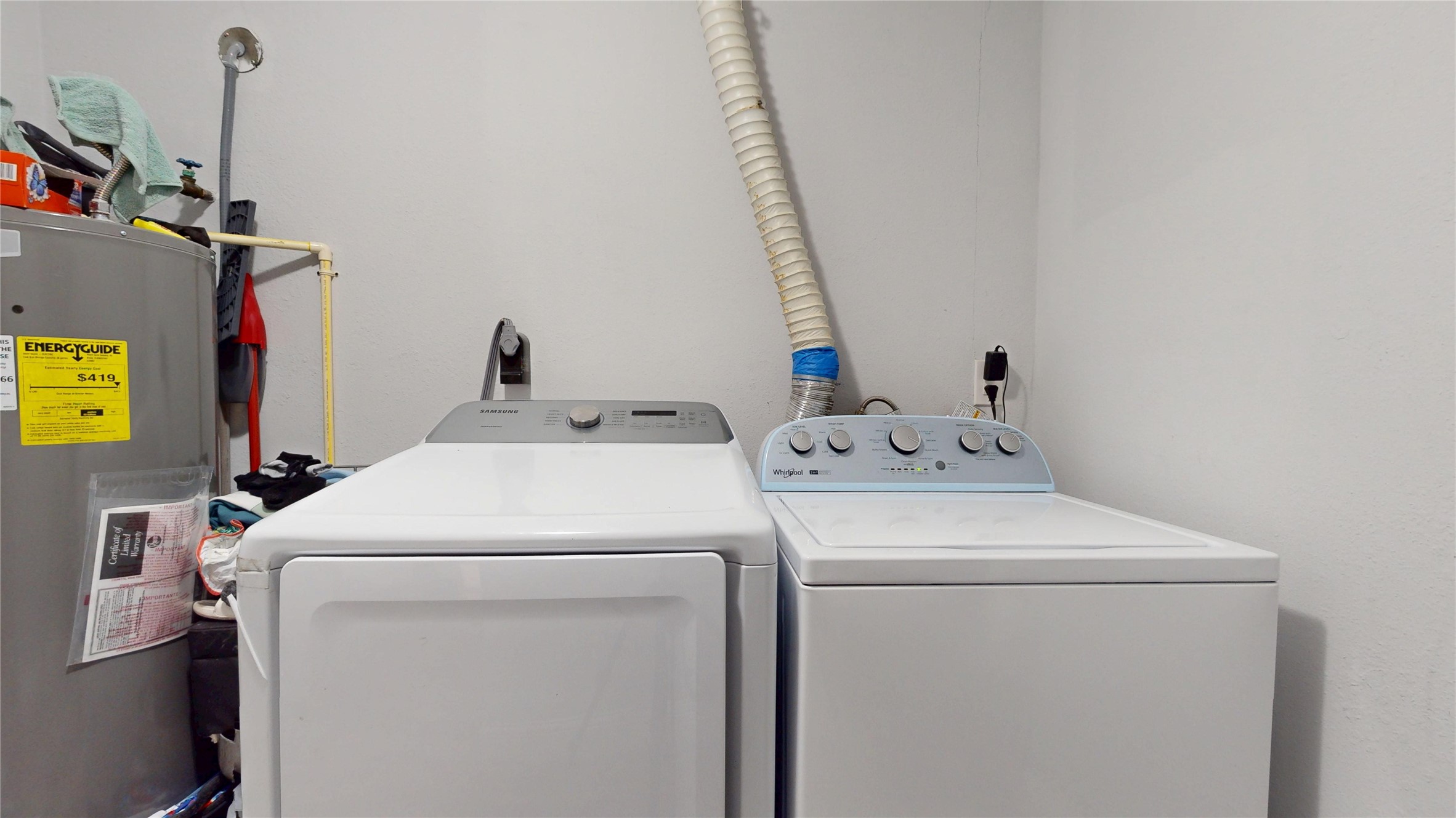 827 Dondell Street Channelview, TX 77530 - Photo 14 of 49 827 Dondell St, Laundry room with newer water heater.