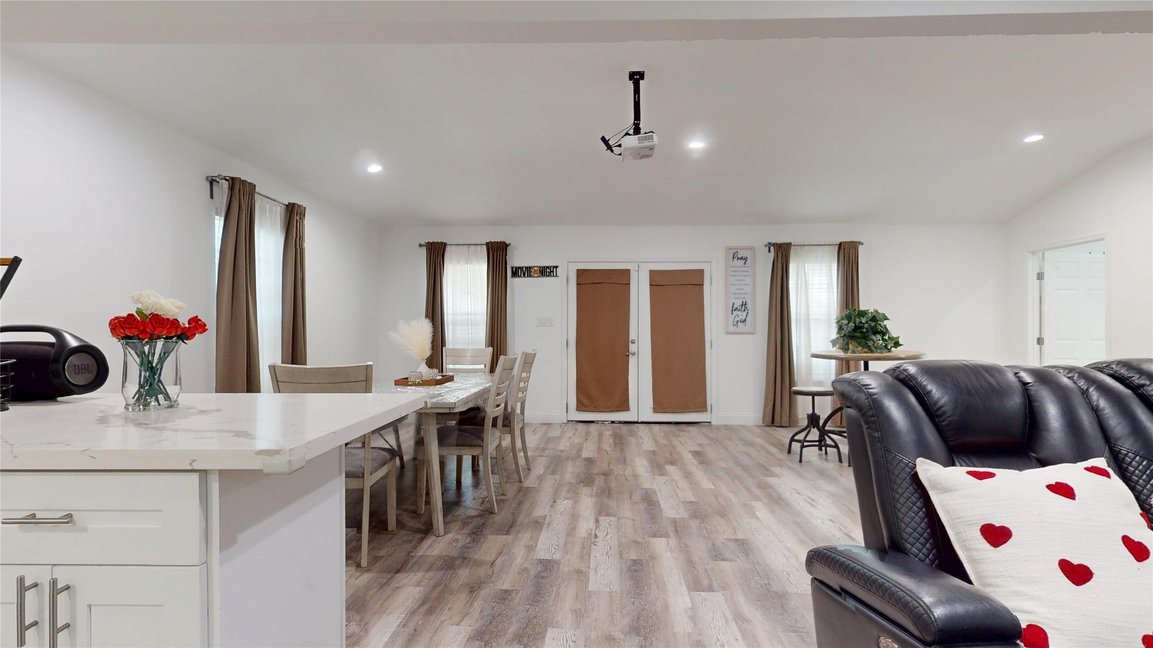 827 Dondell Street Channelview, TX 77530 - Photo 19 of 49 827 Dondell St, View to the dining and sitting area.