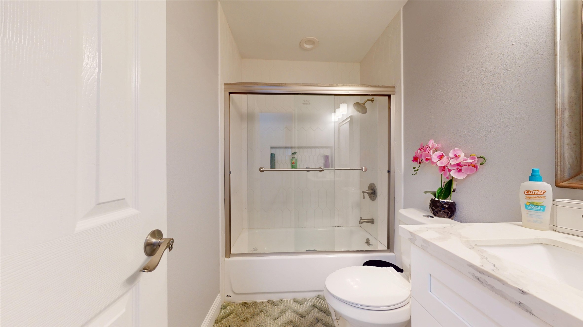 827 Dondell Street Channelview, TX 77530 - Photo 36 of 49 827 Dondell St, Full bathroom in 4th bedroom, tub and shower with glass sliding door