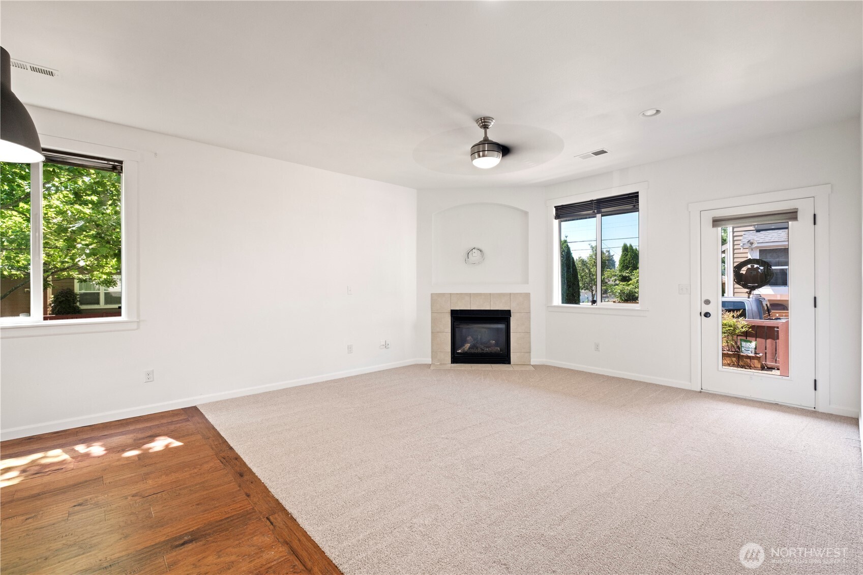 21011 39th Drive Southeast Bothell, WA 98021 - Photo 11 of 40 Gallery Image 11