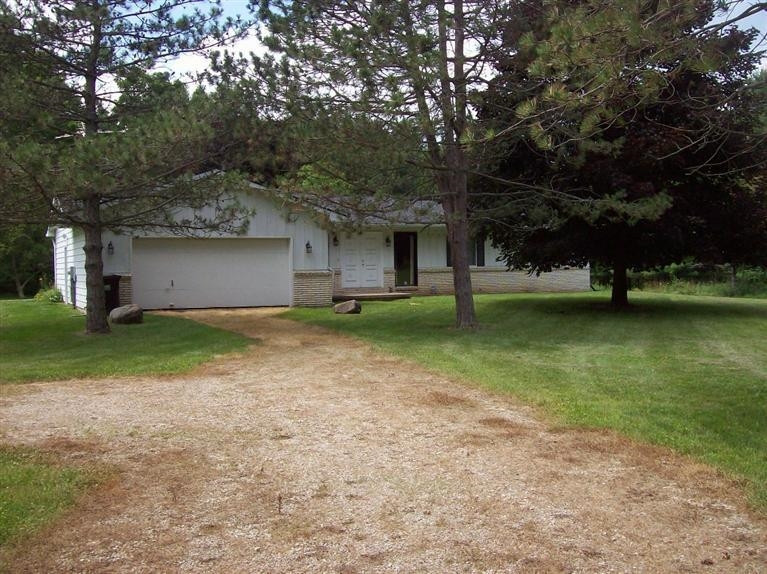 11170 Hogan Road Manchester, MI 48158 - Photo 2 of 10 Photo 2