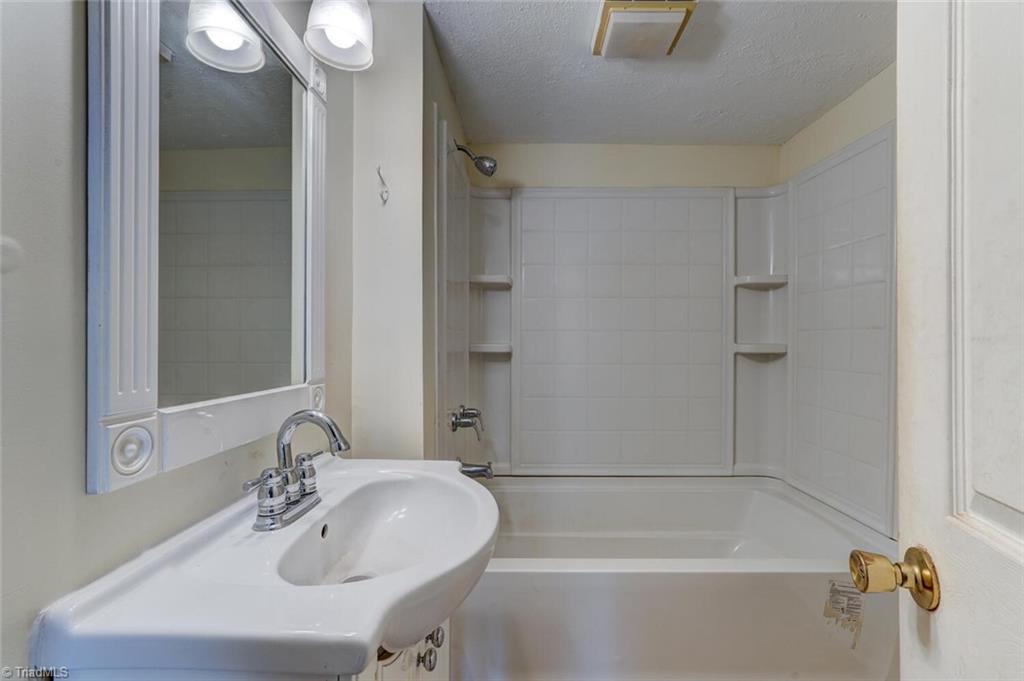 871 Camp Dan Valley Road Reidsville, NC 27320 - Photo 17 of 33 Gallery Image 17
