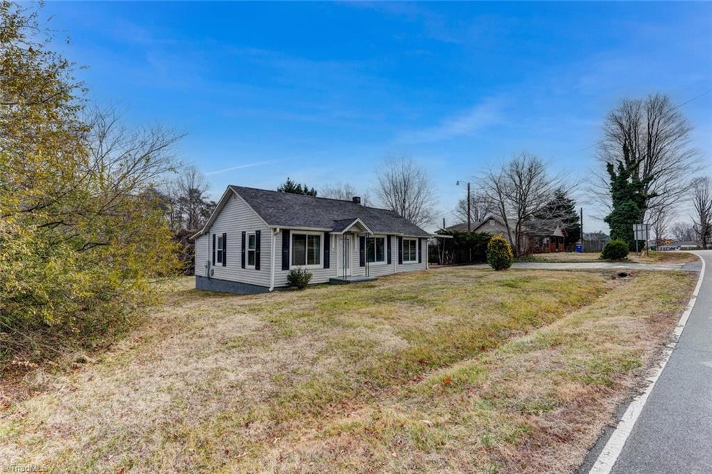 871 Camp Dan Valley Road Reidsville, NC 27320 - Photo 2 of 33 Gallery Image 2