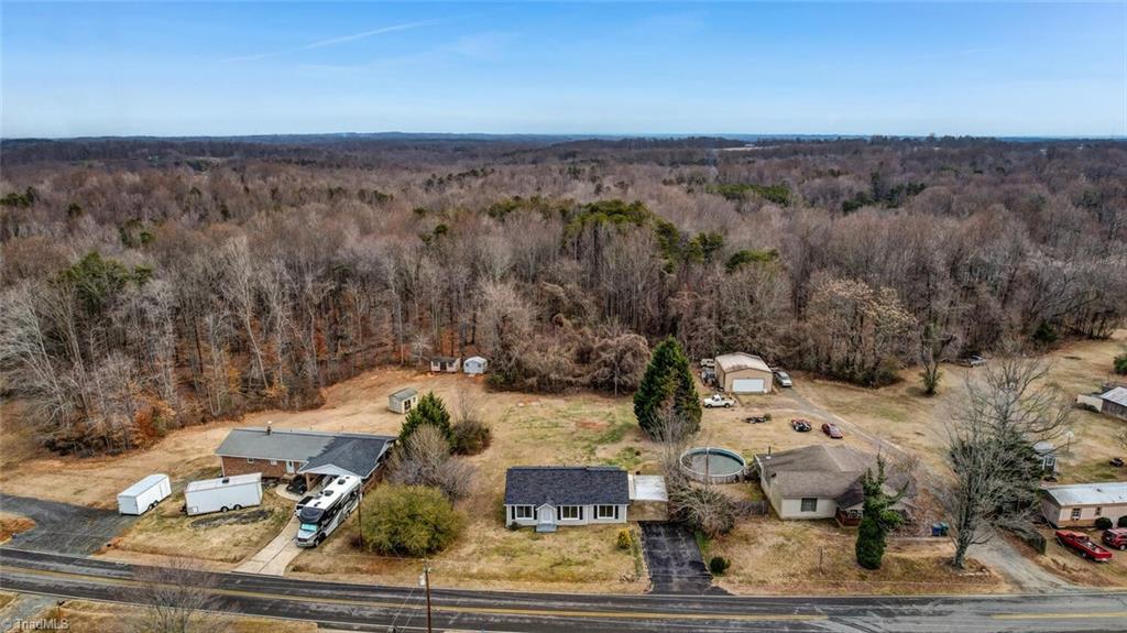 871 Camp Dan Valley Road Reidsville, NC 27320 - Photo 6 of 33 Gallery Image 6