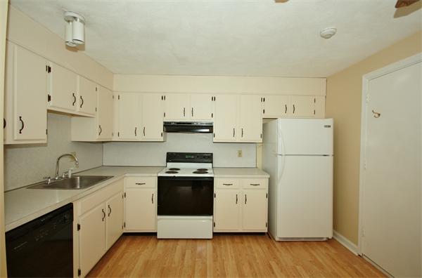 284 Codman Hill Road, Unit 25B Boxborough, MA 01719 - Photo 3 of 5 Gallery Image 3