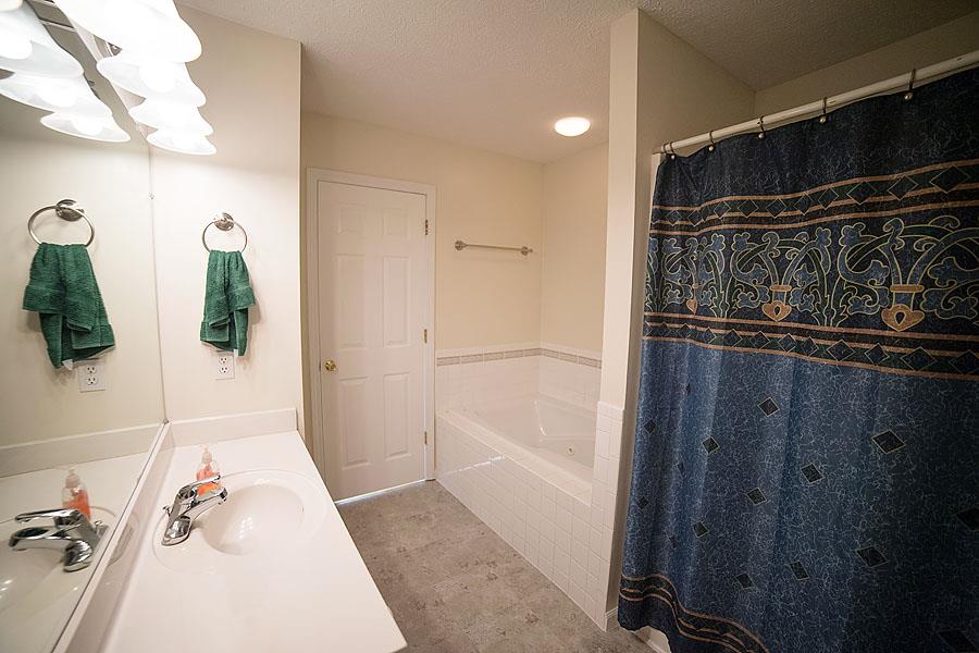 134 Hunt Creek Road Manchester, TN 37355 - Photo 8 of 14 Relax at the end of a long day in the whirlpool tub in the Owners Bath. A shower is there for those in a hurry!