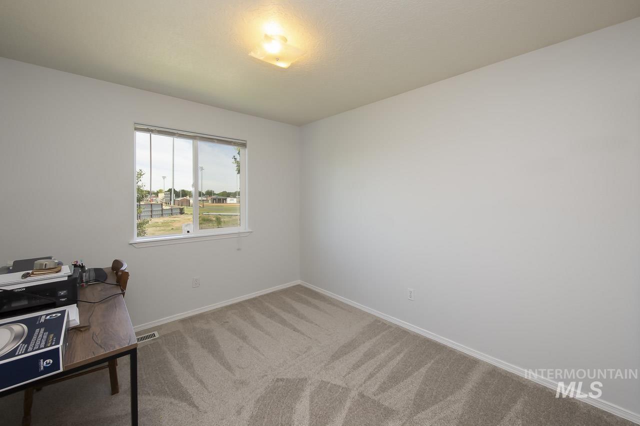 5008 Princeton Avenue Caldwell, ID 83607 - Photo 23 of 35