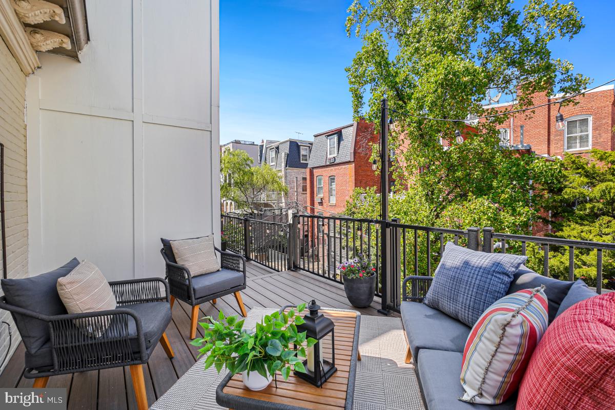 2107 S Street Northwest, Unit M Washington, DC 20008 - Photo 10 of 30 a view of balcony with furniture