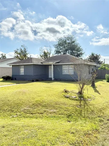 $1,550 | 521 Cypress Drive, Crosby, TX 77532