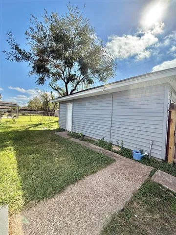 $1,550 | 521 Cypress Drive, Crosby, TX 77532