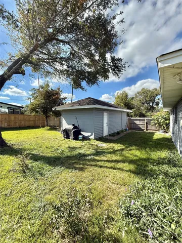 $1,550 | 521 Cypress Drive, Crosby, TX 77532