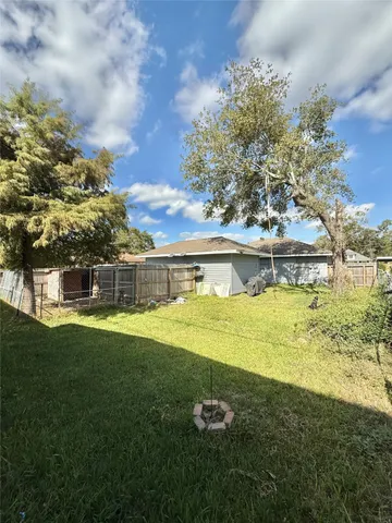 $1,550 | 521 Cypress Drive, Crosby, TX 77532