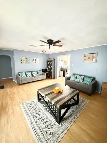 $1,550 | 521 Cypress Drive, Crosby, TX 77532