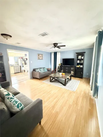 $1,550 | 521 Cypress Drive, Crosby, TX 77532