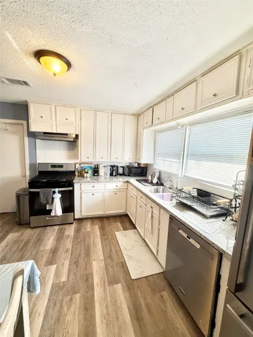 $1,550 | 521 Cypress Drive, Crosby, TX 77532