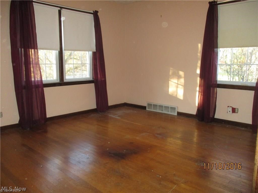 5867 Manchester Road Akron, OH 44319 - Photo 8 of 29 Gallery Image 8