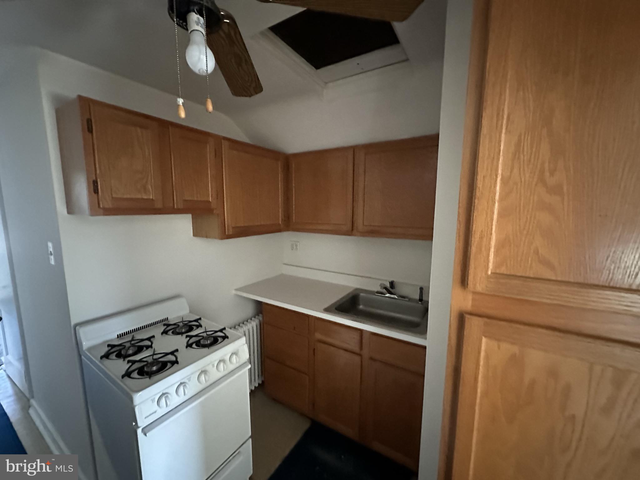 205 Chestnut Parkway Wallingford, PA 19086 - Photo 40 of 43 2nd floor