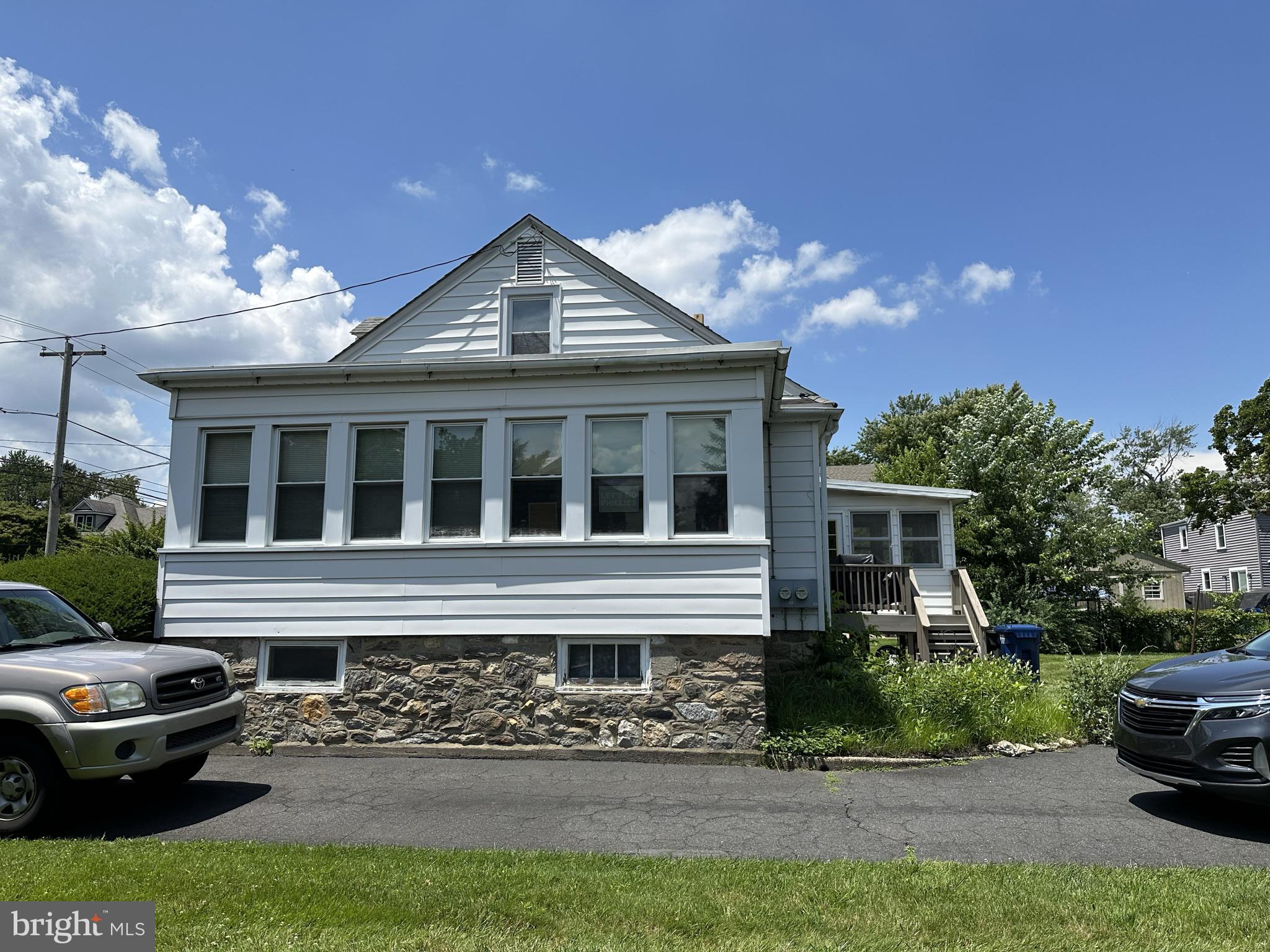 205 Chestnut Parkway Wallingford, PA 19086 - Photo 4 of 43