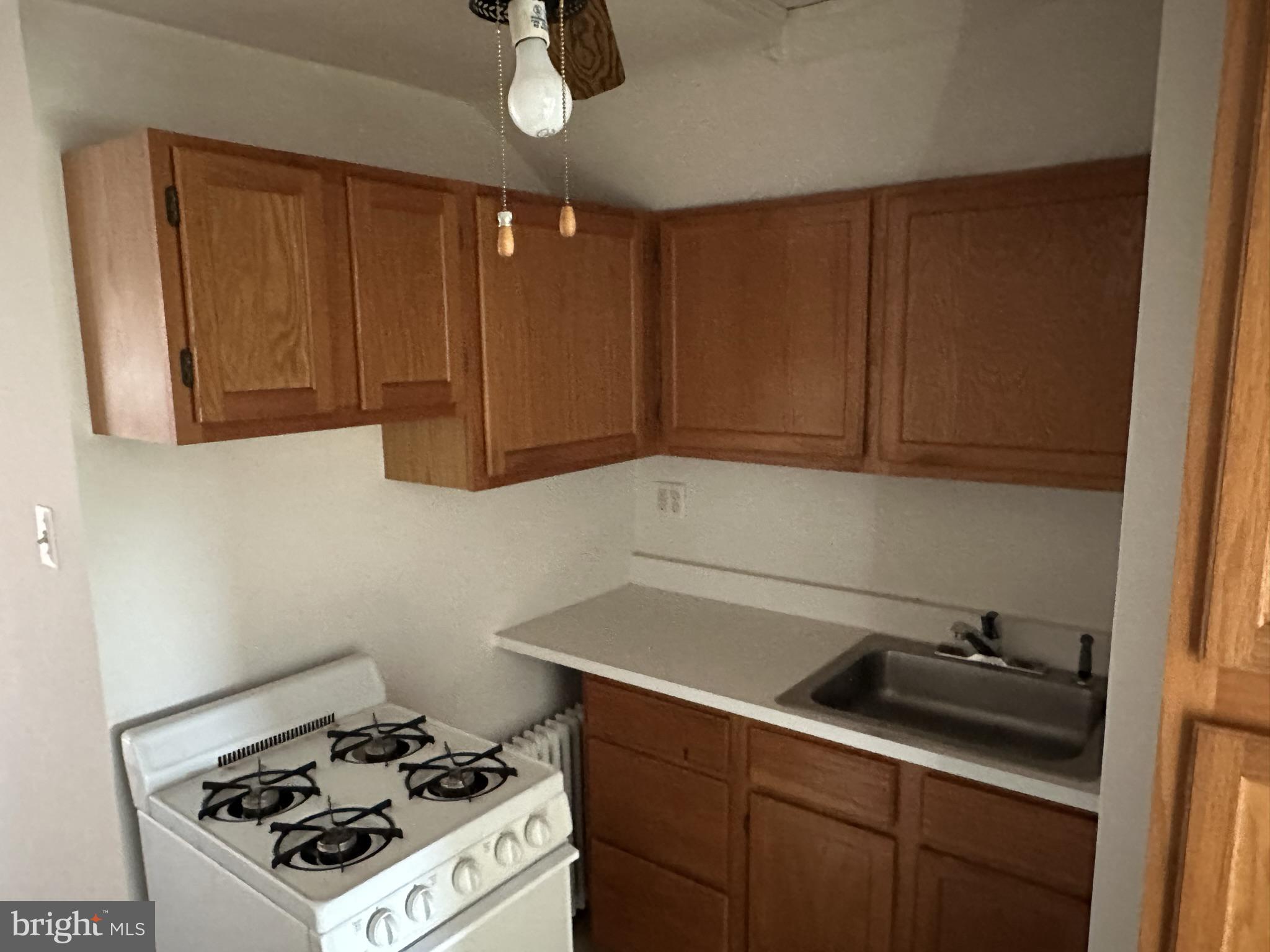 205 Chestnut Parkway Wallingford, PA 19086 - Photo 41 of 43 2nd floor