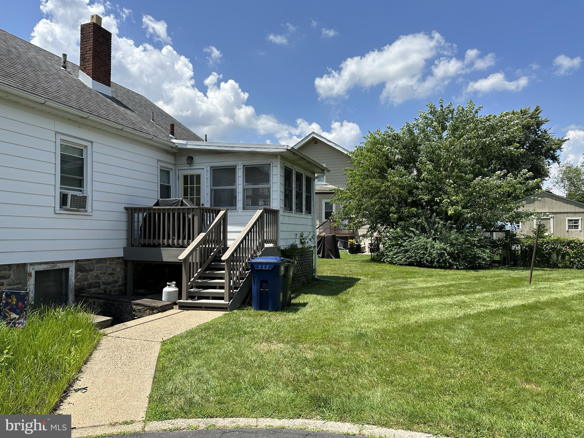 205 Chestnut Parkway Wallingford, PA 19086 - Photo 9 of 43