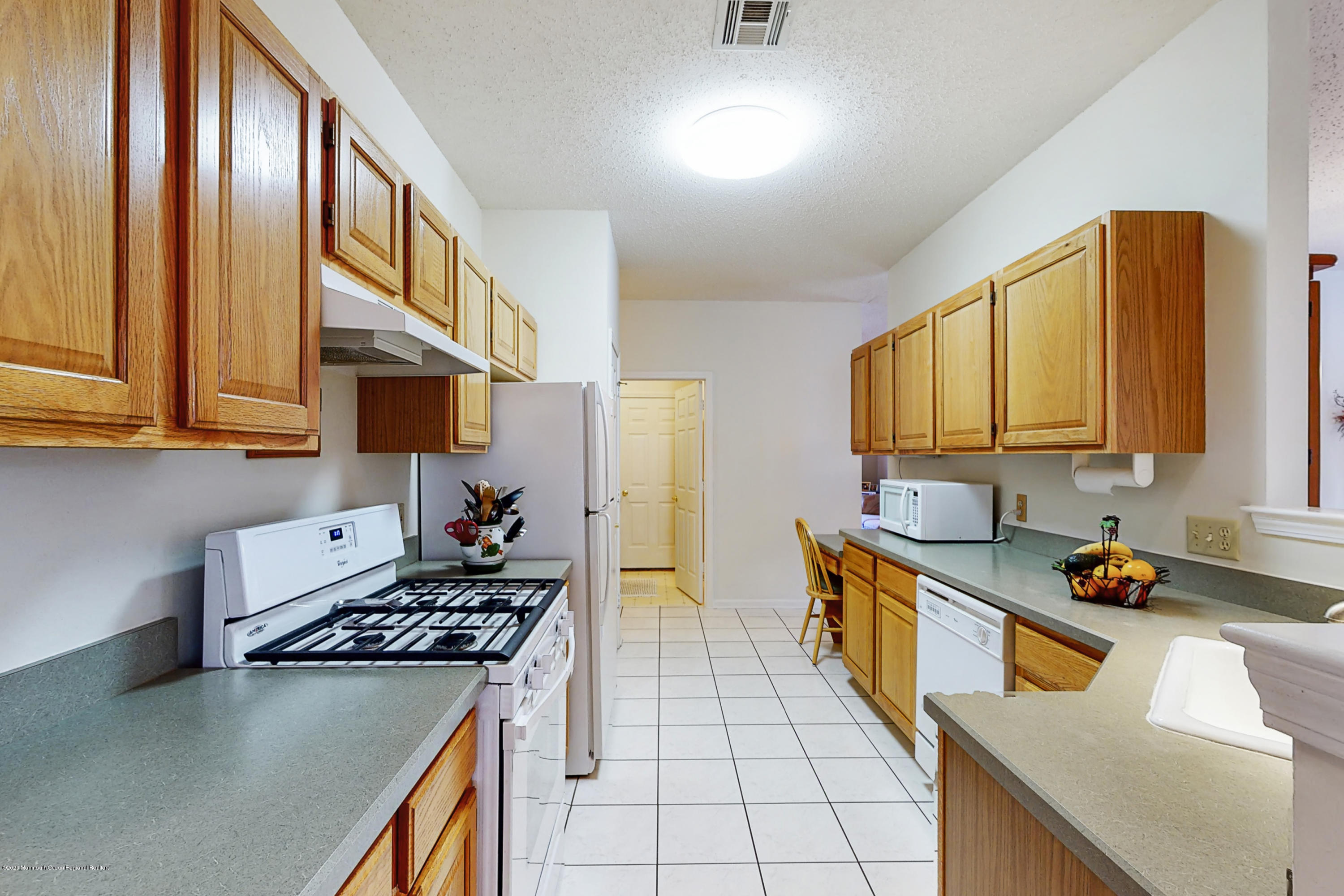 165 Sandpiper Road Barnegat, NJ 08005 - Photo 6 of 26 700-370671970-1605805116