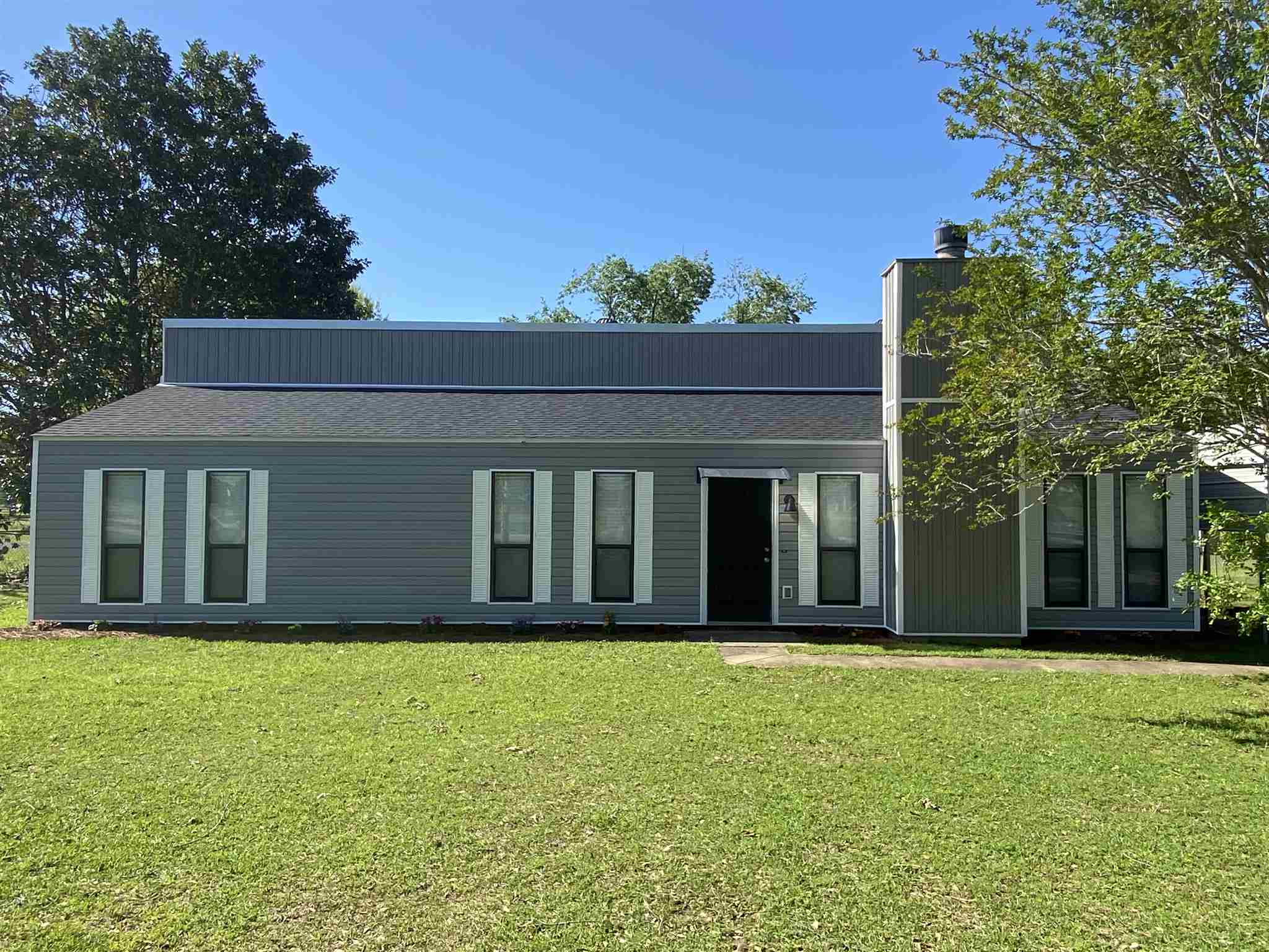 17896 Kendrick Road Robertsdale, AL 36567 - Photo 3 of 33