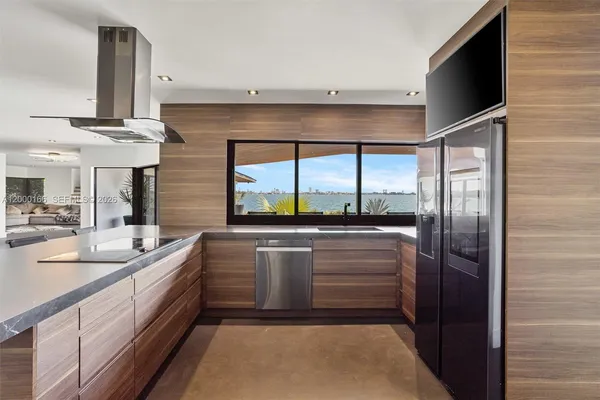 $12,750,000 | 1982 Northeast 119th Road, North Miami, FL 33181