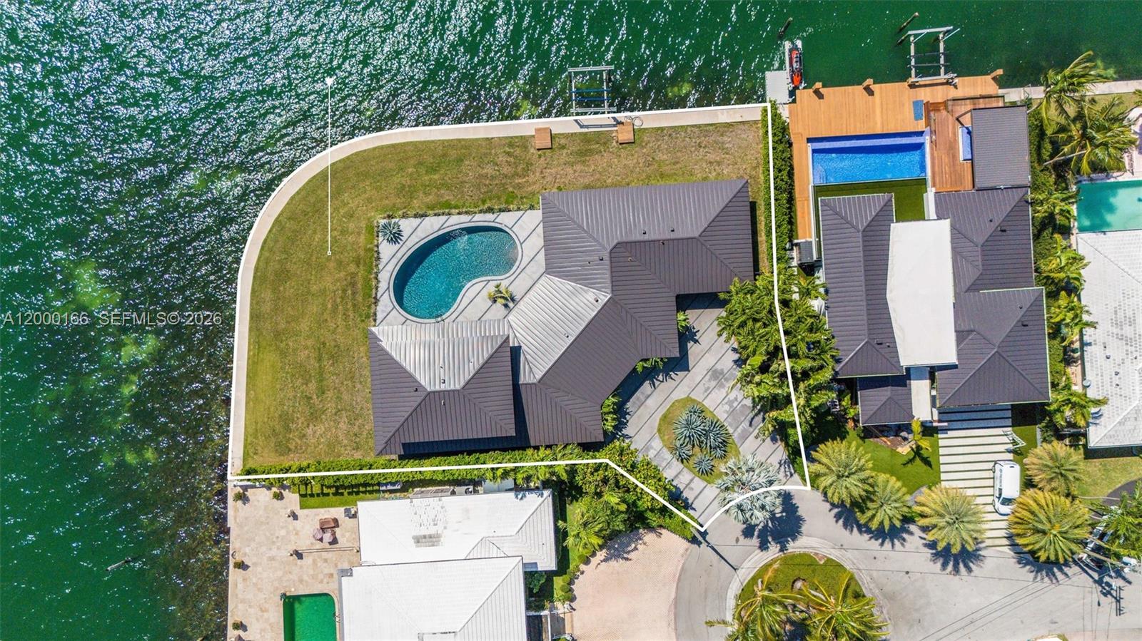 1982 Northeast 119th Road North Miami, FL 33181 - Photo 43 of 52