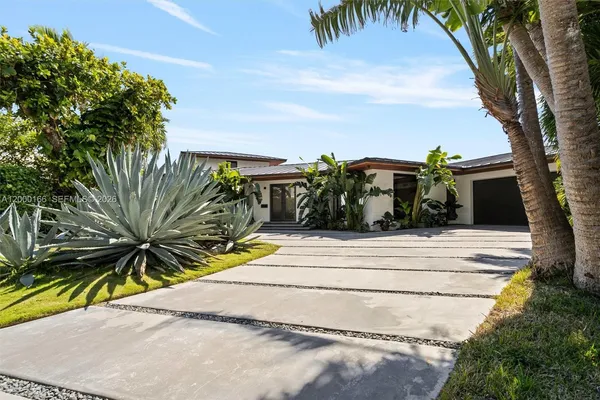 $12,750,000 | 1982 Northeast 119th Road, North Miami, FL 33181