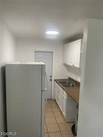 $1,350 | 3033 2nd Street, Unit 1, Fort Myers, FL 33916
