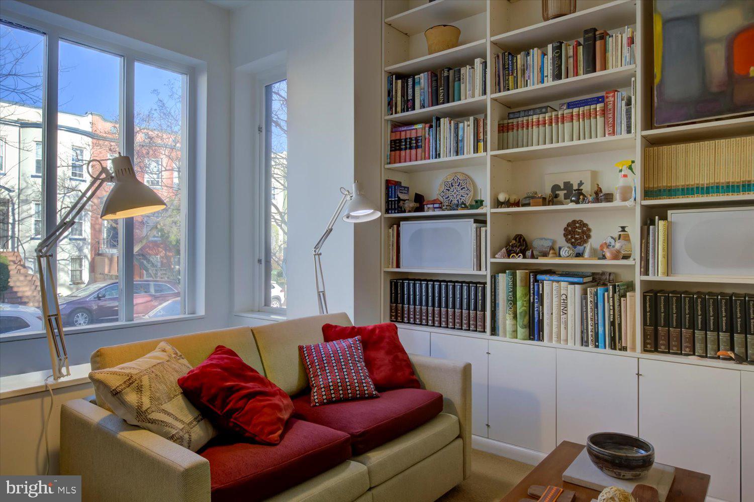 515 2nd Street Southeast Washington, DC 20003 - Photo 8 of 80 Gallery Image 8