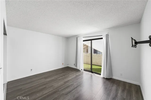 $474,500 | 9525 Sylmar Avenue, Unit 2, Panorama City, CA 91402