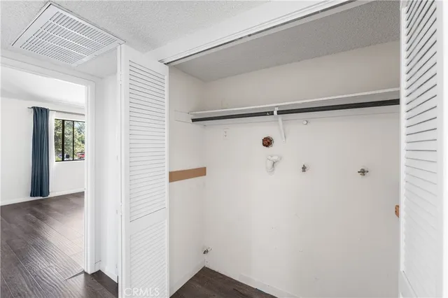 $474,500 | 9525 Sylmar Avenue, Unit 2, Panorama City, CA 91402