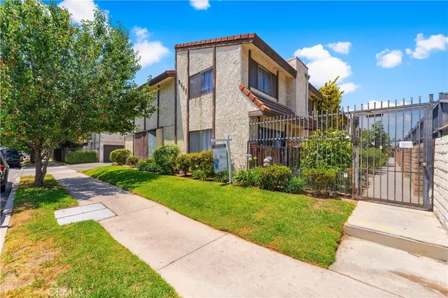 $474,500 | 9525 Sylmar Avenue, Unit 2, Panorama City, CA 91402