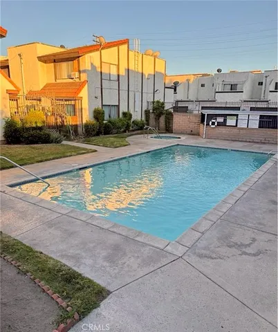 $474,500 | 9525 Sylmar Avenue, Unit 2, Panorama City, CA 91402