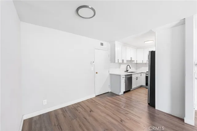 $474,500 | 9525 Sylmar Avenue, Unit 2, Panorama City, CA 91402