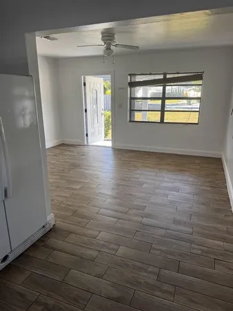 $2,800 | 221 Southwest 68th Avenue, Pembroke Pines, FL 33023