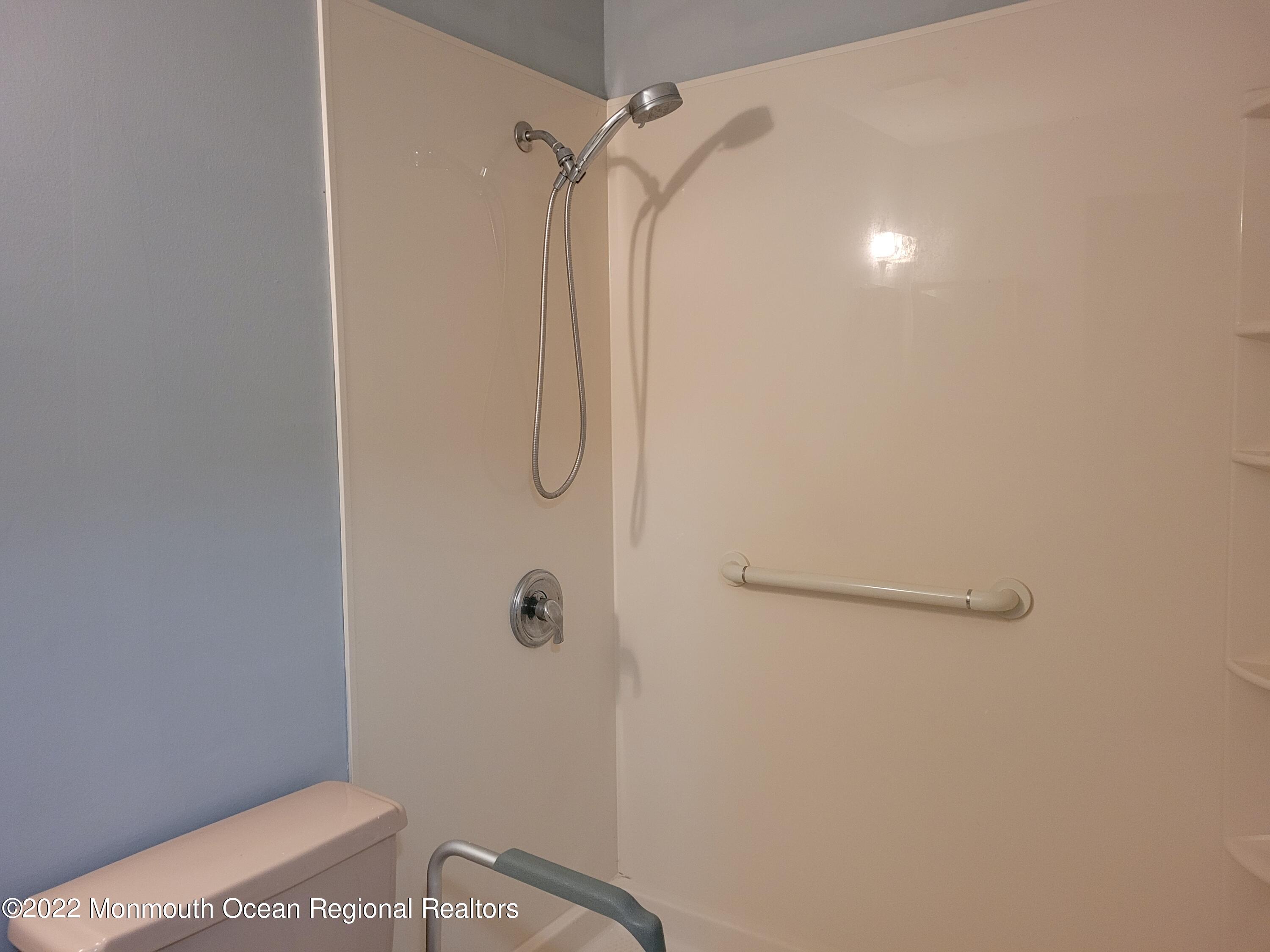 26 Constitution Boulevard, Unit D Whiting, NJ 08759 - Photo 17 of 18 20220218_090233