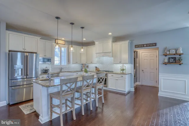 $779,999 | 513 Spring Hollow Drive, Middletown, DE 19709