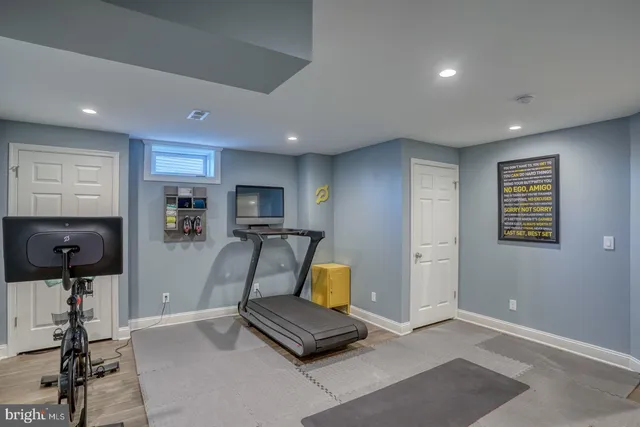 $779,999 | 513 Spring Hollow Drive, Middletown, DE 19709