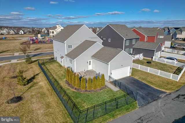 $779,999 | 513 Spring Hollow Drive, Middletown, DE 19709