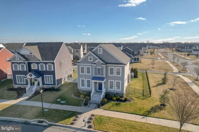 $779,999 | 513 Spring Hollow Drive, Middletown, DE 19709