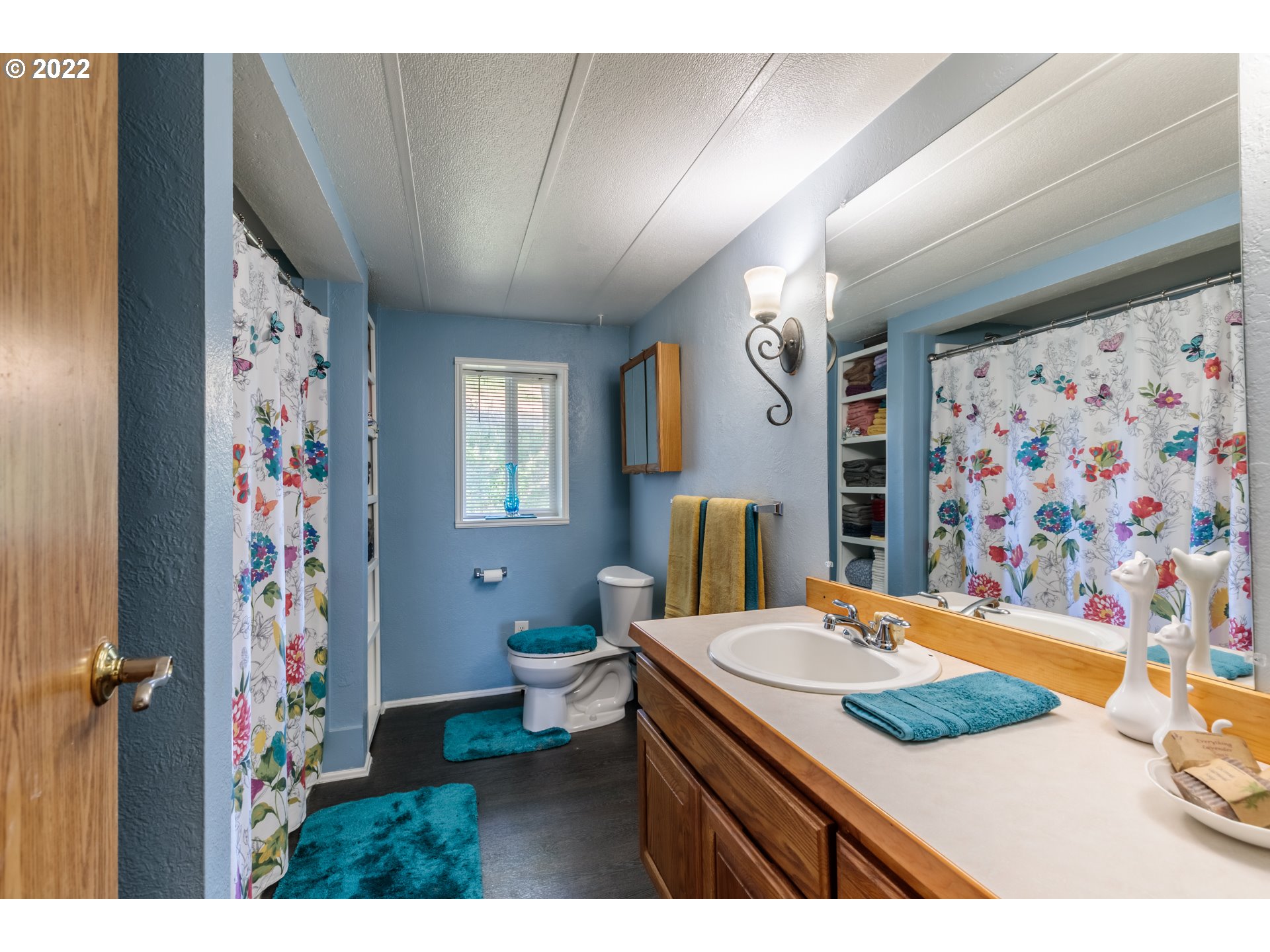 25825 Wolden Road Rainier, OR 97048 - Photo 9 of 19 Bathroom