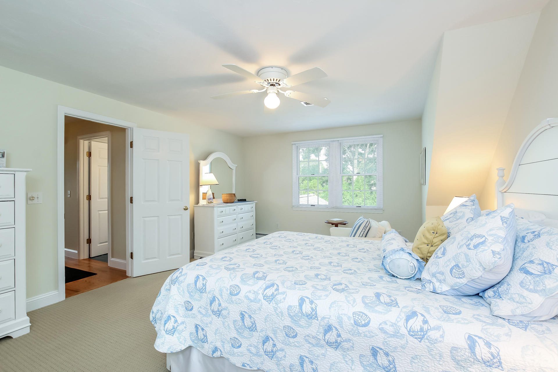 17 Manamock Road Chatham, MA 02633 - Photo 22 of 33 031-photo-bedroom-6098365