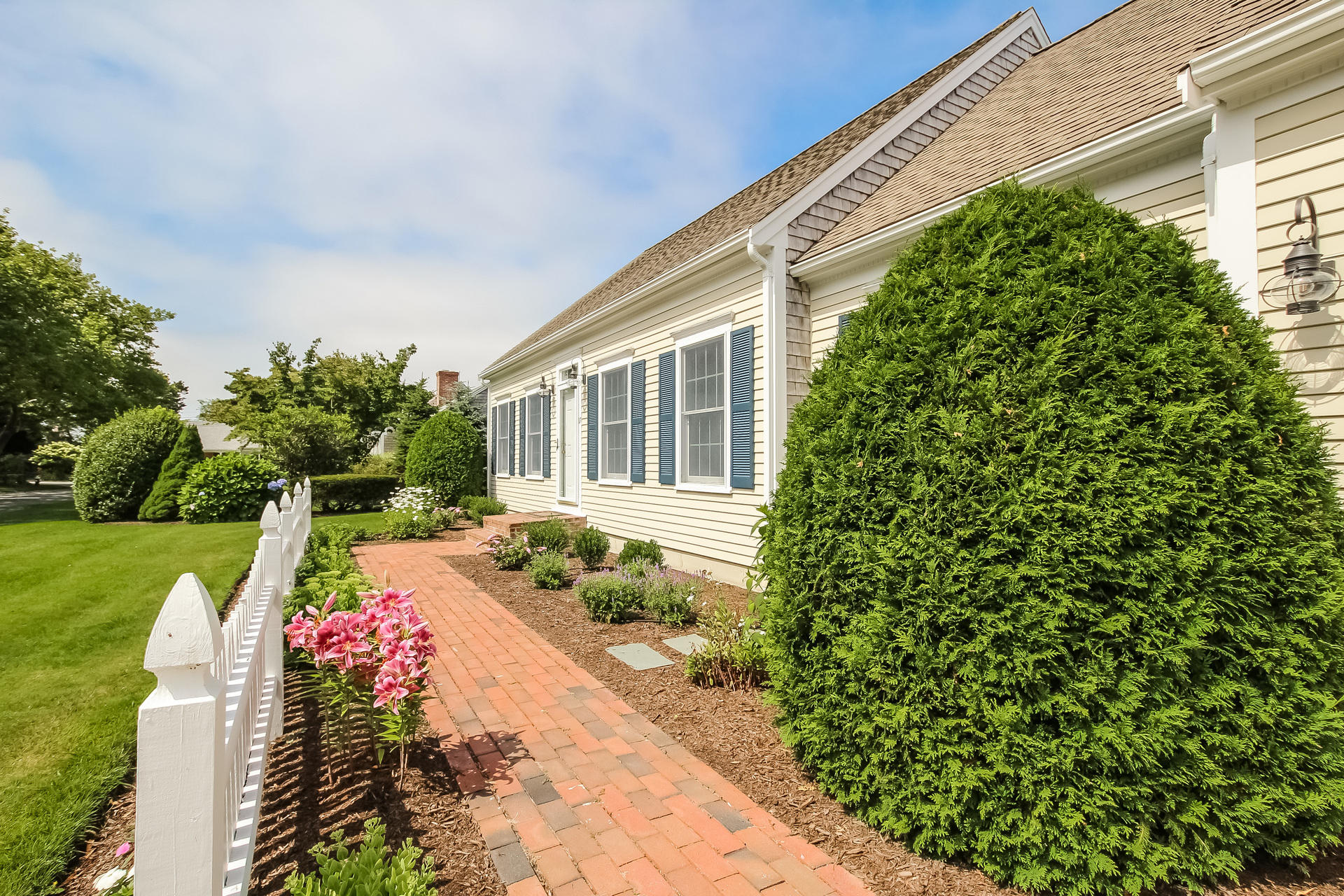 17 Manamock Road Chatham, MA 02633 - Photo 3 of 33 003-photo-front-view-6098380