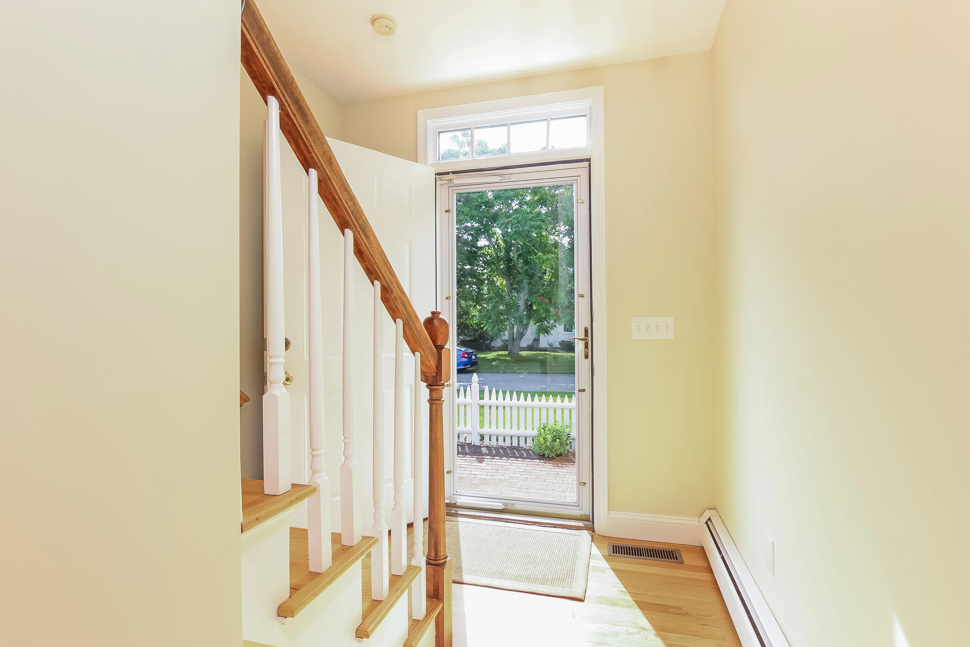 17 Manamock Road Chatham, MA 02633 - Photo 4 of 33 005-photo-foyer-6098355