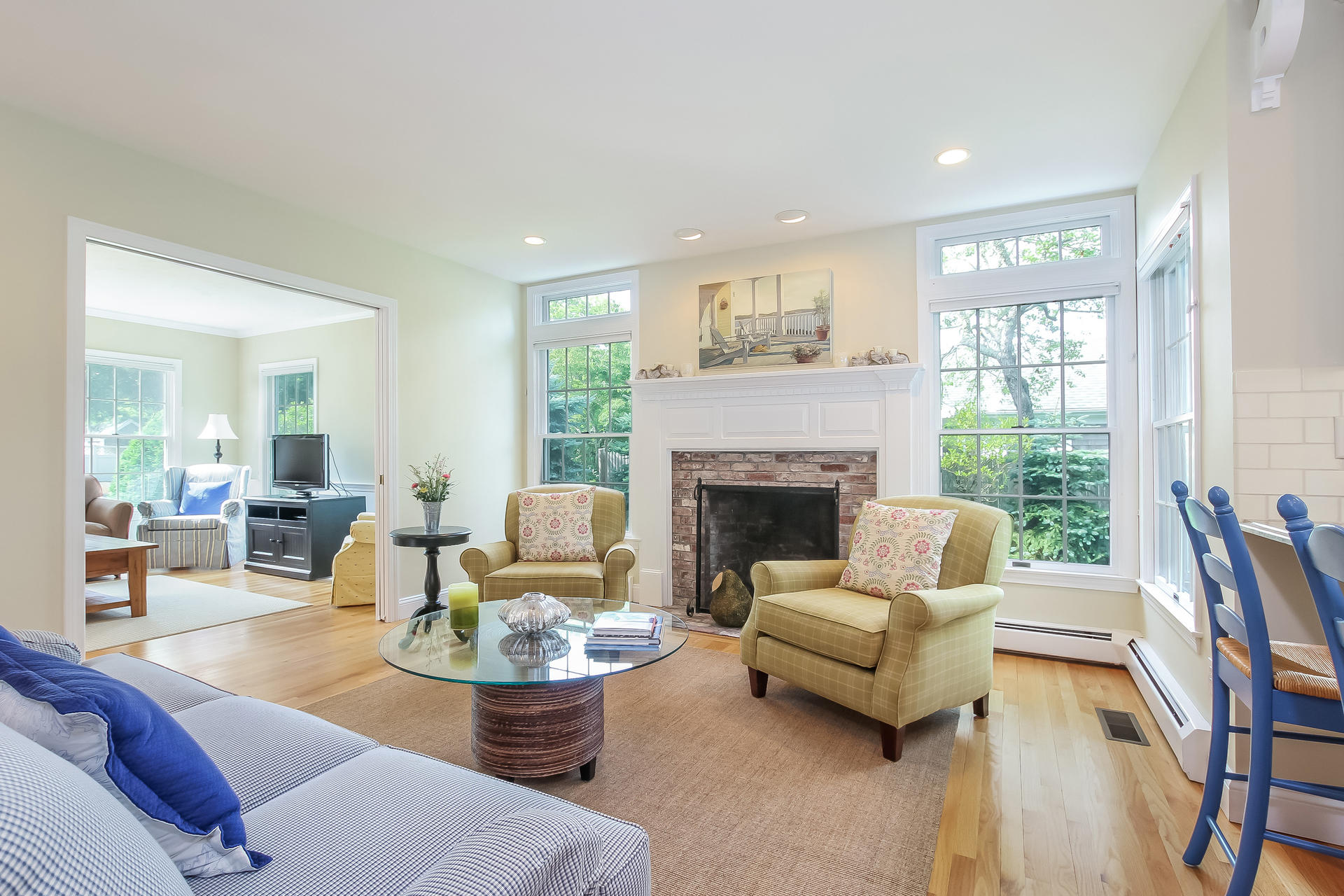 17 Manamock Road Chatham, MA 02633 - Photo 5 of 33 006-photo-living-room-6098345