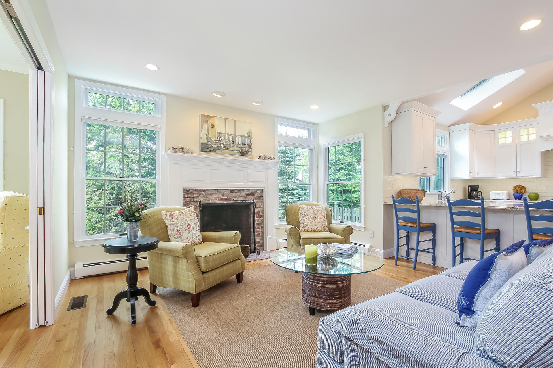 17 Manamock Road Chatham, MA 02633 - Photo 7 of 33 008-photo-living-room-6098361