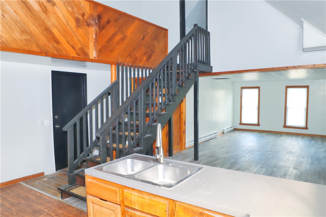 495 Emerson Street Rochester, NY 14613 - Photo 11 of 21