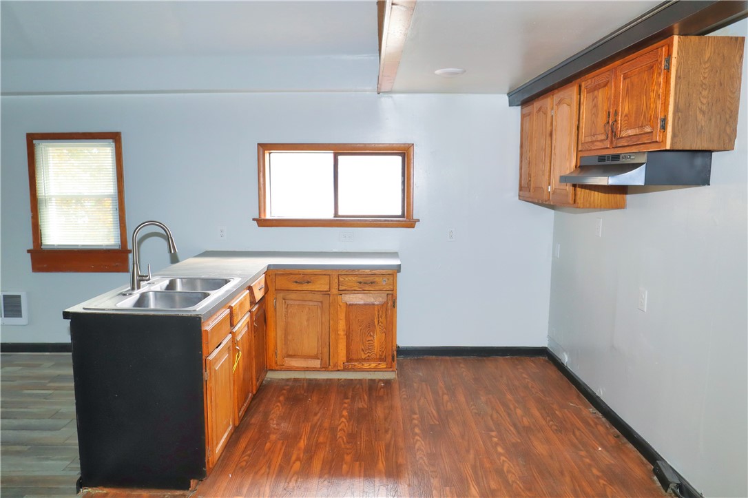 495 Emerson Street Rochester, NY 14613 - Photo 12 of 21